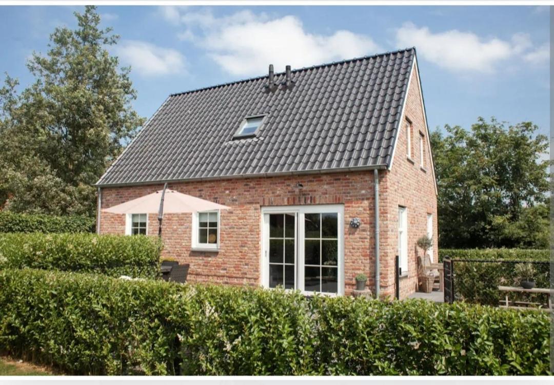 Mooi, Vrij Gelegen Vakantiehuis Dichtbij Zee En Strand! อาชเตแกร์เกอ ภายนอก รูปภาพ